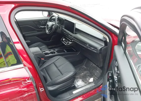 2024 Lincoln Corsair Premiere z USA, uszkodzony, nr VIN 5LMCJ1DAXRUL03630